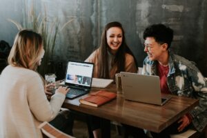 Online Business Consulting Services: Helping You From Around the World