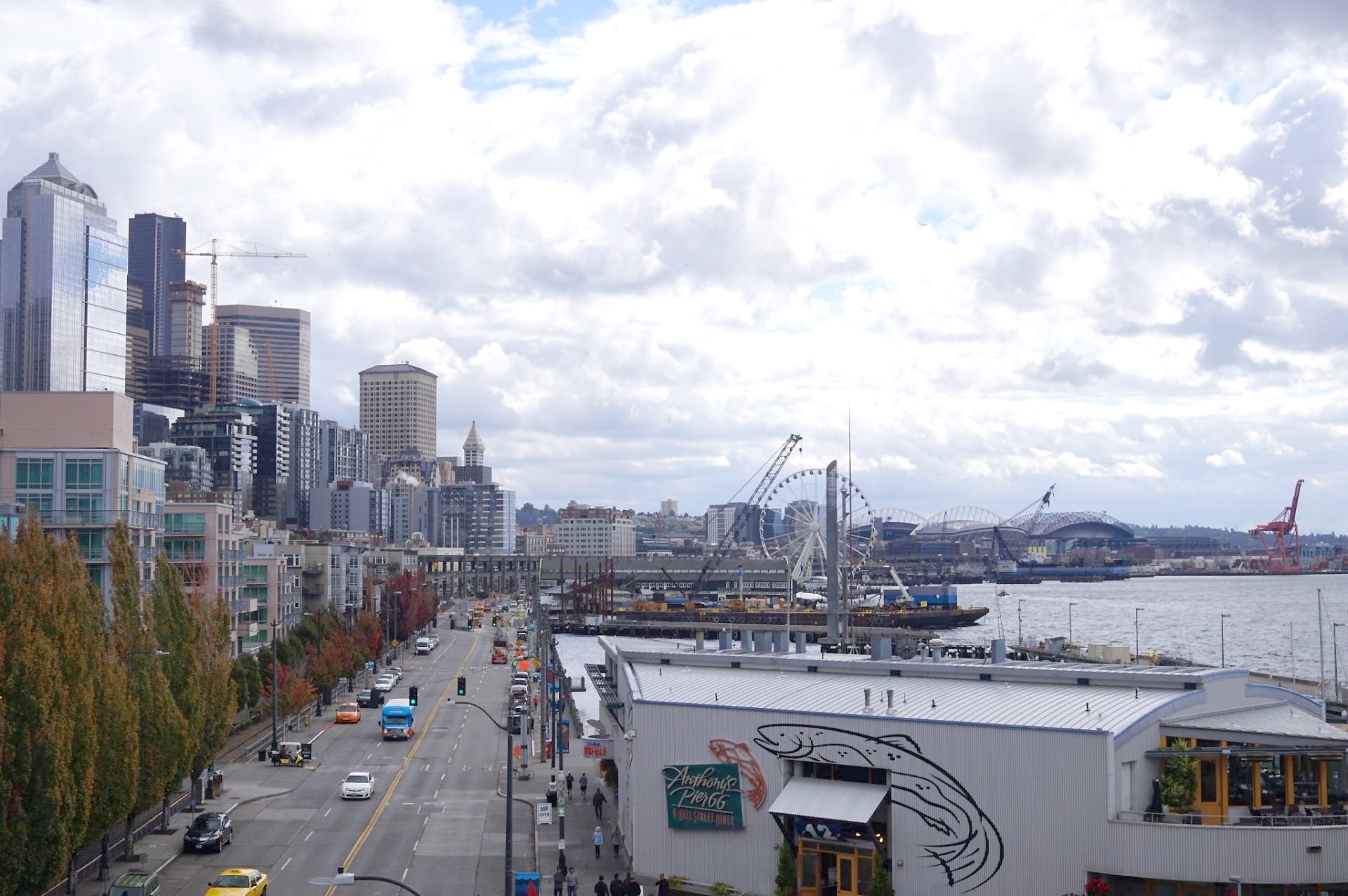 工場の海外移転にかかる費用はいくら？メリット・デメリットと製造業の課題を解説